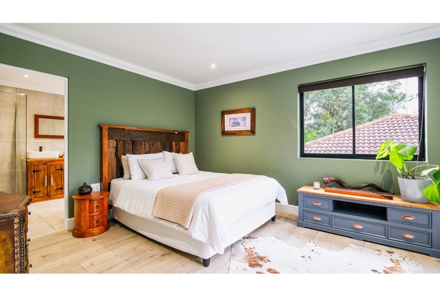 4 Bedroom Property for Sale in Heatherlands Western Cape